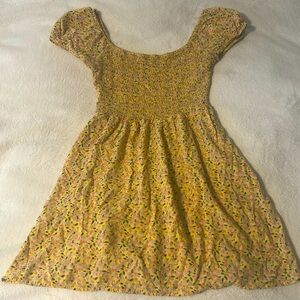 floral dress. off the shoulders with fitted top and puffy sleeves